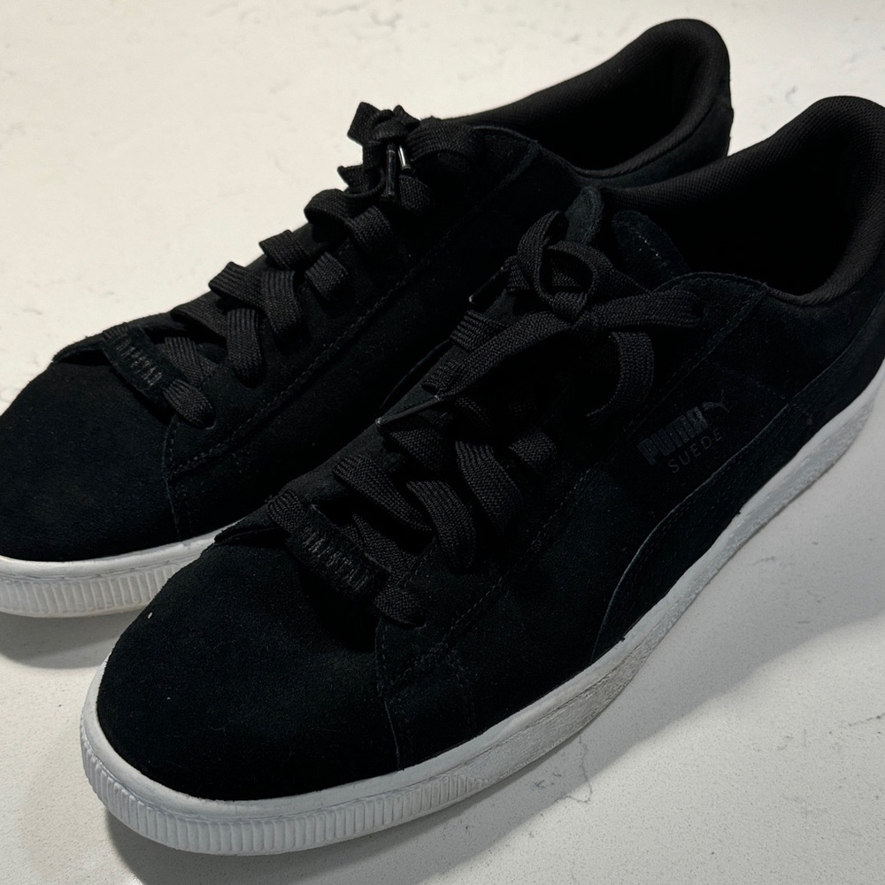 Puma Trapstar Suede Sneakers in Black